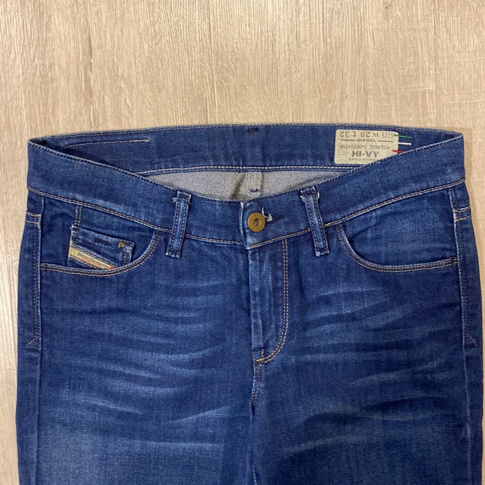 Diesel jeans size W28 L32 mid-waist & skinny leg